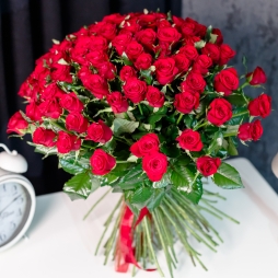 101 Trandafiri Roșii 50- 60 cm alt vedere product