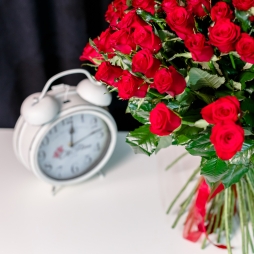 101 Trandafiri Roșii 50- 60 cm alt vedere product 3