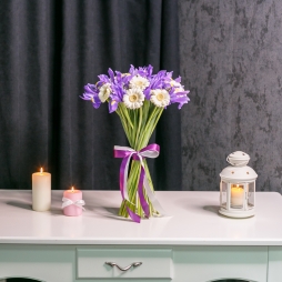 Buchet din Iris și Gerberă photo