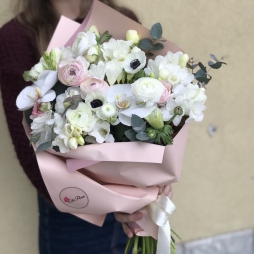 Buchet Alb cu Anemone alt vedere product 2