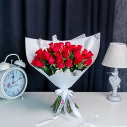 35 Trandafiri Roșii 40-60 cm (aranjament haotic) alt vedere product 2