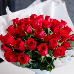 35 Trandafiri Roșii 40-60 cm (aranjament haotic) alt vedere product 3