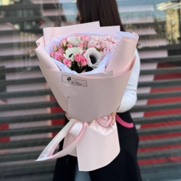 Buchet cu Hortensie, Anemone si Trandafiri alt vedere product 5