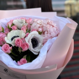 Buchet cu Hortensie, Anemone si Trandafiri alt vedere product 7