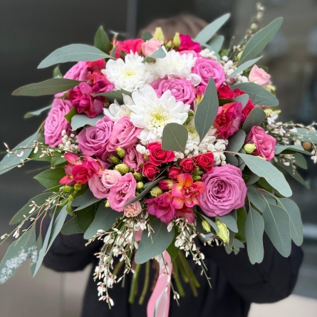 Buchet Alb Roz cu Trandafiri și Crizanteme photo
