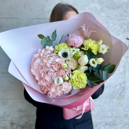 Buchet cu Hortensie si Flori Delicate alt vedere product 2