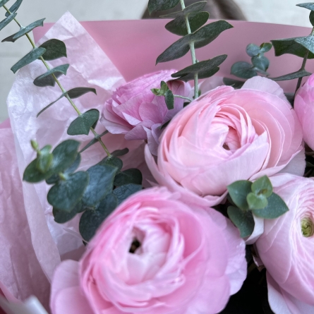 Ranunculus Roz si Eucalipt alt vedere product 3