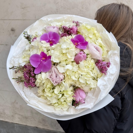 Buchet Alb cu Hortensii, Ranunculus și Orhidee alt vedere product 5