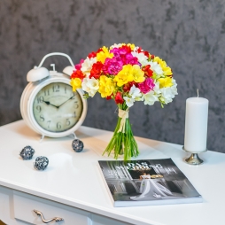 Buchet din 31 frezii alt vedere product 2