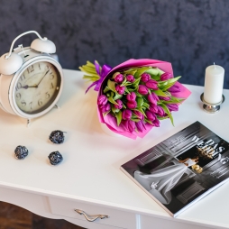 Buchet special Nr 6 din 25 lalele mov alt vedere product 4